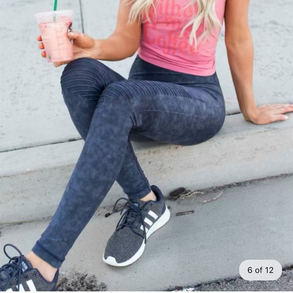 Leggings - Picture 2 of 8